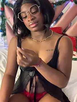 Snapshot of Tamara_Lubezkii chatting on December 2024 07:43:02 PM Tamara Lubezkii online show from December 2024 07:43:02 PM