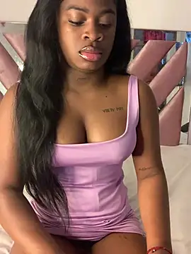 Snapshot of Tamara_Lubezkii chatting on January 2025 05:01:01 PM Tamara Lubezkii online show from January 2025 05:01:01 PM