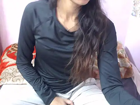 Snapshot of Angel_kiyara chatting on November 2025 10:22:02 PM Angel kiyara online show from November 2025 10:22:02 PM
