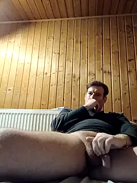 MArciQuarky online show from February 2026 04:57:02 PM