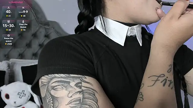 atena hill online show from October 2025 07:09:02 PM