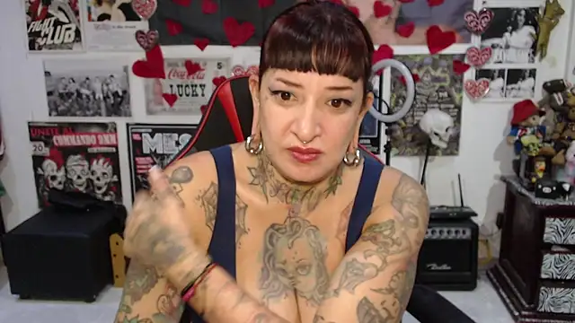 Rollyderolandia666 online show from February 2026 11:47:02 PM