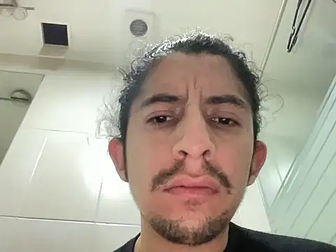 littlelatinhunter online show from November 2025 10:02:01 PM