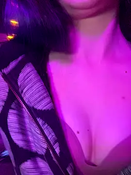 Erotic Synth Goddess online show from December 2025 03:52:02 PM