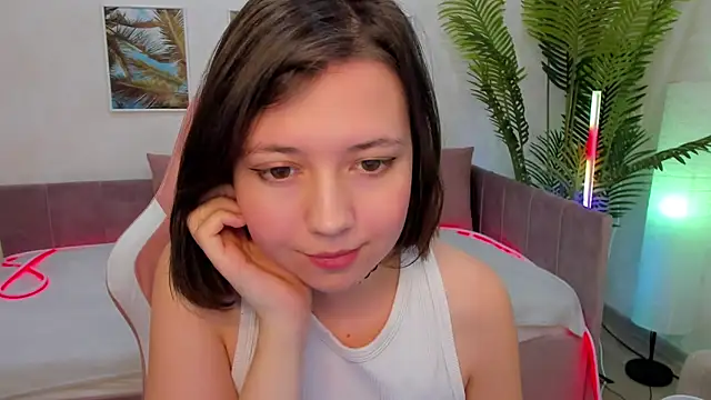 Snapshot of Lina_Brownie chatting on February 2025 05:40:01 AM Lina Brownie online show from February 2025 05:40:01 AM