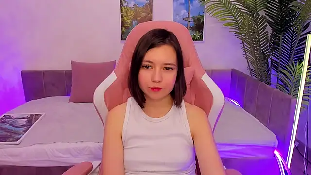 Snapshot of Lina_Brownie chatting on February 2025 04:55:01 AM Lina Brownie online show from February 2025 04:55:01 AM