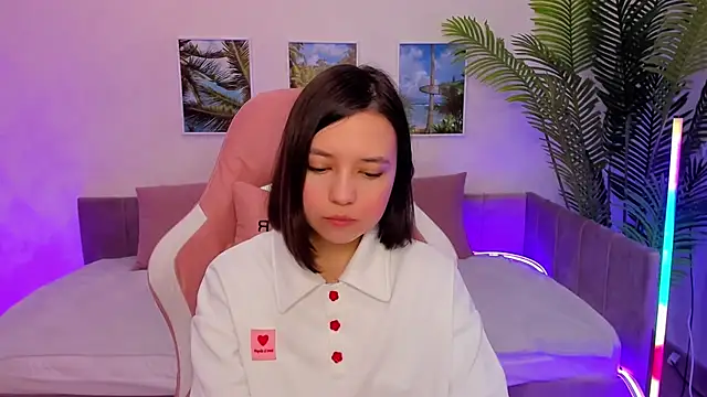 Snapshot of Lina_Brownie chatting on February 2025 02:29:02 AM Lina Brownie online show from February 2025 02:29:02 AM
