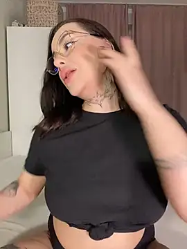 Snapshot of fuckdoll_18 chatting on December 2024 02:50:02 PM fuckdoll 18 online show from December 2024 02:50:02 PM