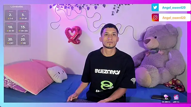 Snapshot of Angel_owen1 chatting on December 2024 11:11:02 AM Angel owen1 online show from December 2024 11:11:02 AM