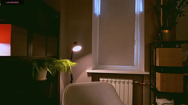 Miley Smile online show from October 2025 05:49:01 AM