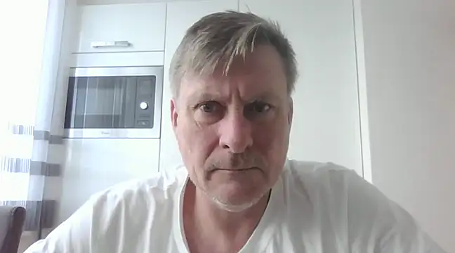 Snapshot of johnnym1 chatting on January 2025 08:51:01 AM johnnym1 online show from January 2025 08:51:01 AM