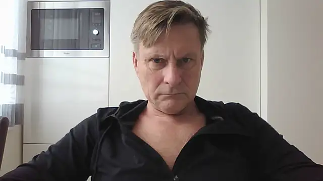 Snapshot of johnnym1 chatting on January 2026 12:41:01 PM johnnym1 online show from January 2026 12:41:01 PM