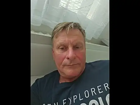 johnnym1 online show from March 2026 01:22:02 PM