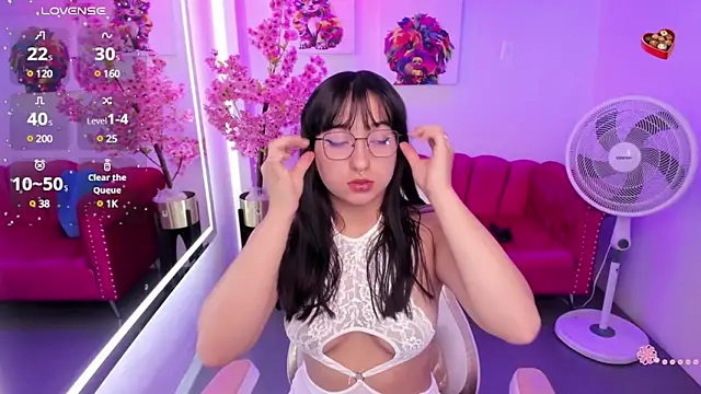 Snapshot of Miss_dolly_ chatting on February 2025 12:39:01 PM Miss dolly online show from February 2025 12:39:01 PM