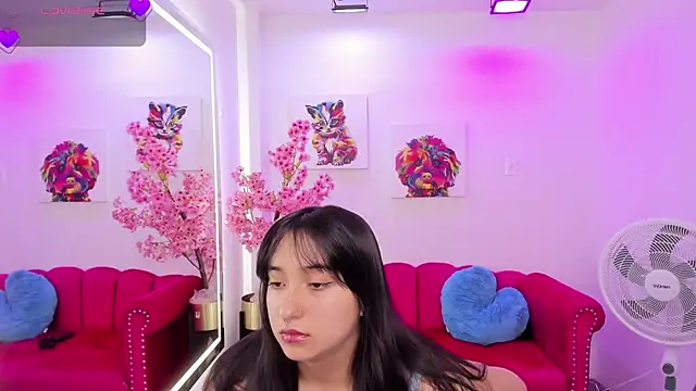 Snapshot of Miss_dolly_ chatting on March 2025 12:16:01 PM Miss dolly online show from March 2025 12:16:01 PM