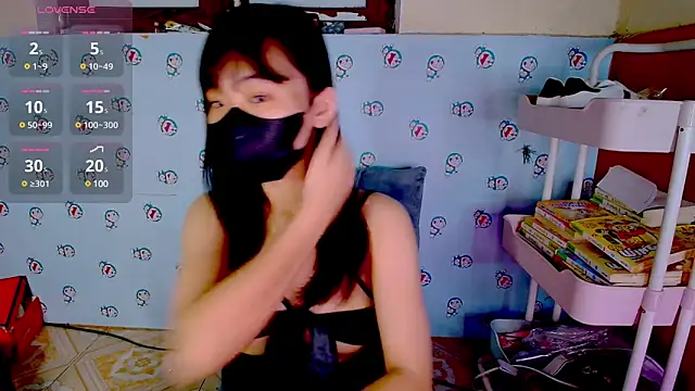   Saphia   online show from March 2025 03:06:01 PM