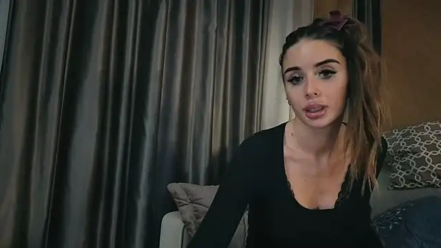 your bunnygirl online show from November 2025 04:47:01 PM