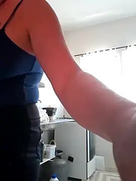 MILEIDE980 online show from November 2025 01:33:02 PM