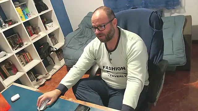 ravingr4d4 online show from January 2026 01:10:02 AM