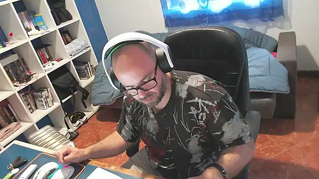 ravingr4d4 online show from April 2026 08:20:01 AM