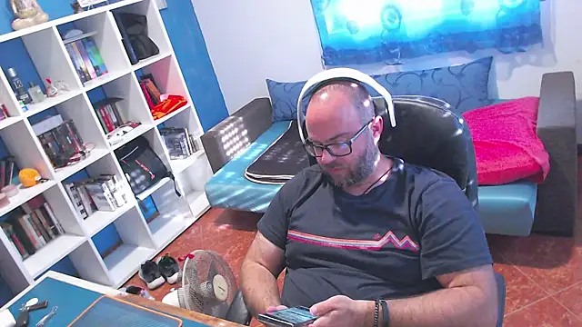 ravingr4d4 online show from June 2026 05:49:02 PM