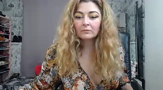 Helen1974 online show from February 2025 06:59:01 PM