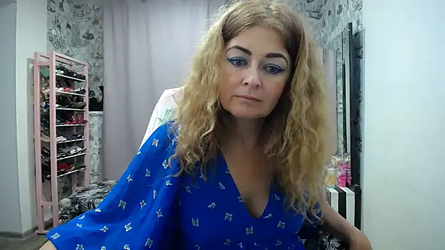 Helen1974 online show from July 2026 09:39:02 PM