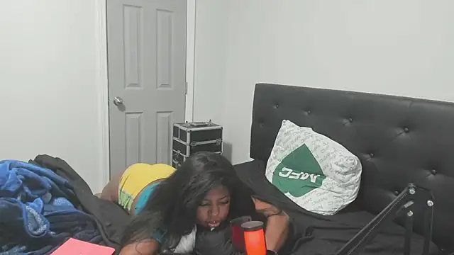 Snapshot of demi_xoxo chatting on February 2026 01:15:02 AM demi xoxo online show from February 2026 01:15:02 AM