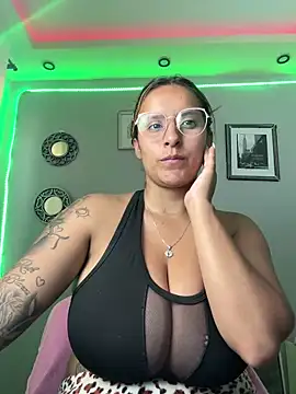 Seized lust online show from December 2024 02:46:02 PM