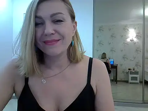 Snapshot of Alexandra-Rosee chatting on January 2025 02:36:02 PM Alexandra-Rosee online show from January 2025 02:36:02 PM