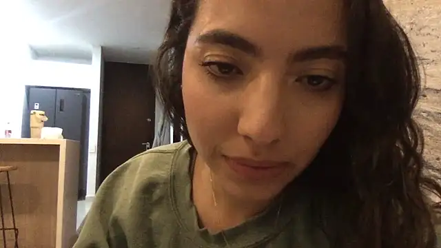 Sophi  a online show from April 2026 11:38:01 PM