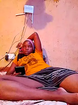 cute naimah online show from November 2025 05:19:01 PM