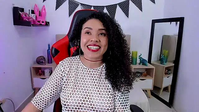 Zoe Gruber online show from December 2024 08:47:02 PM