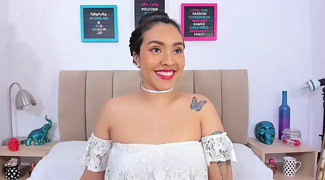 Zoe Gruber online show from March 2025 01:12:01 AM