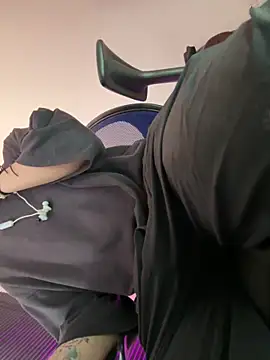 zacwatson  online show from March 2026 07:53:02 PM