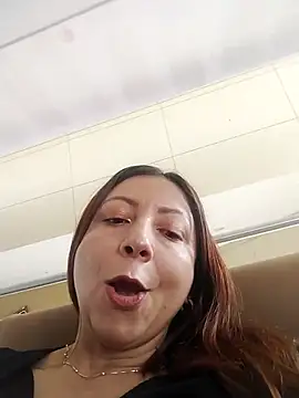 Snapshot of malusexy33 chatting on October 2025 06:50:02 PM malusexy33 online show from October 2025 06:50:02 PM