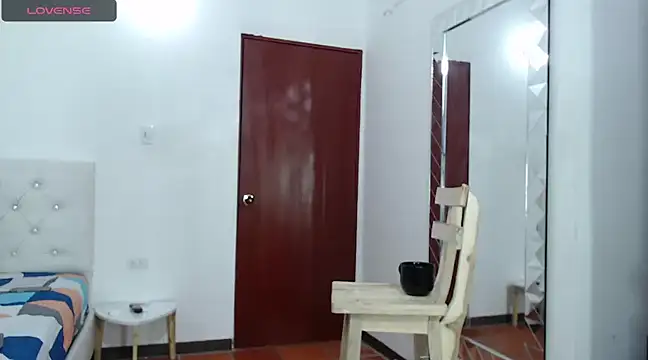 JoseRumbero26 online show from February 2025 01:02:01 PM