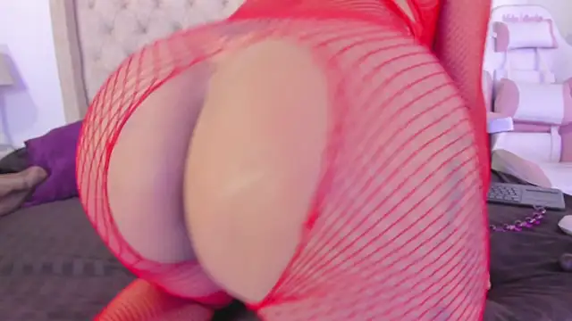 Snapshot of natalia_collinslim chatting on January 2025 03:44:02 AM natalia collinslim online show from January 2025 03:44:02 AM