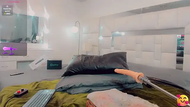  ChanellR  online show from February 2025 02:46:01 PM