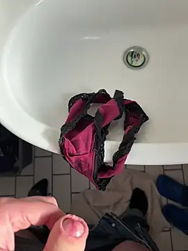 8rabe8 online show from April 2026 07:35:01 AM