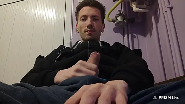 Snapshot of _Hocthus_ chatting on February 2025 05:19:02 PM Hocthus online show from February 2025 05:19:02 PM