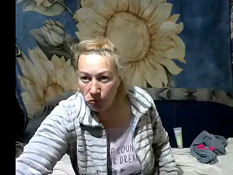 Snapshot of wLESLYMOSw chatting on April 2026 07:05:02 PM wLESLYMOSw online show from April 2026 07:05:02 PM