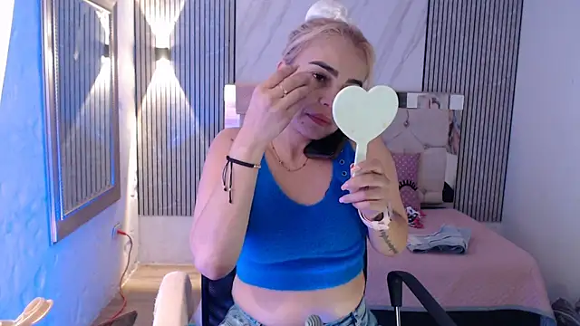 ashley  tylor online show from February 2026 03:07:02 AM