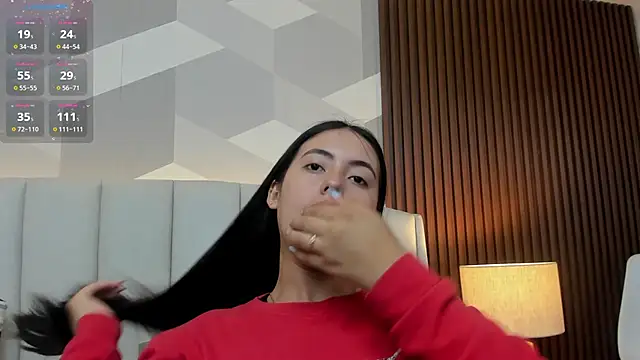 Julietasantos   online show from April 2026 06:41:01 PM