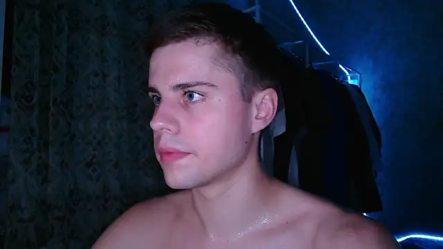 GYMGUYGAY online show from June 2026 09:37:02 PM