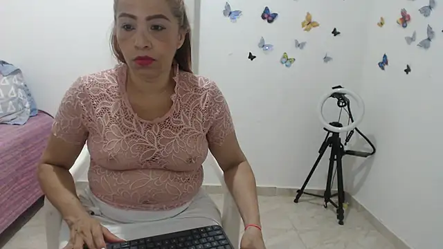 madonna101 online show from October 2025 07:03:02 PM