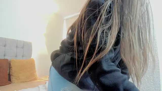 Carolina hernandez22 online show from December 2025 12:21:02 PM