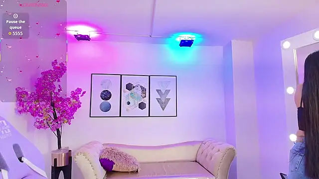 Kaori ayu online show from November 2025 12:37:02 PM