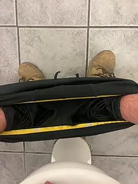 Snapshot of cussy007 chatting on February 2026 02:45:01 PM cussy007 online show from February 2026 02:45:01 PM