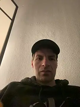 Snapshot of Ricoleckt chatting on January 2025 07:17:02 PM Ricoleckt online show from January 2025 07:17:02 PM